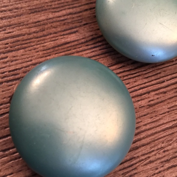 Large Pearlized Button Earrings Tiffany Blue 1950 - Picture 4 of 8